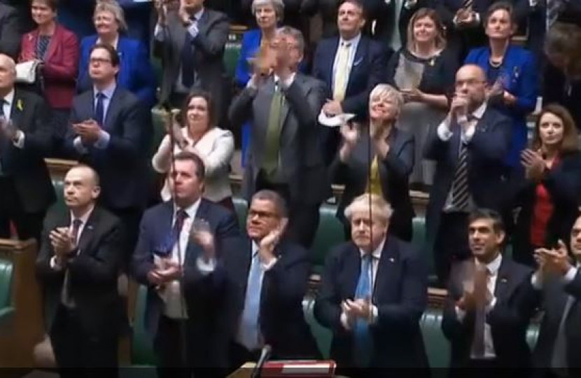 Ukraine Ambassador applause in Hoc 2.3.2022