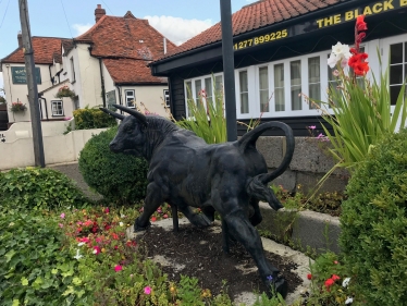 Black Bull , Fyfield