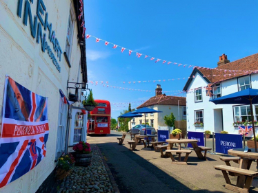 White Hart, Moreton