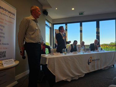 Alex Burghart speaking at Brentwood Chamber of Commerce Hustings