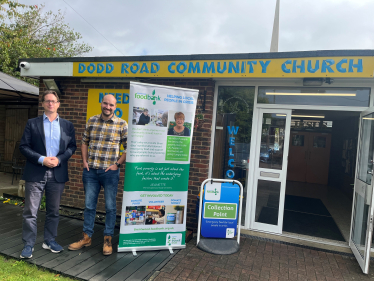 Alex Burghart MP and Pastor Peter Graham at Brentwood Foodbank